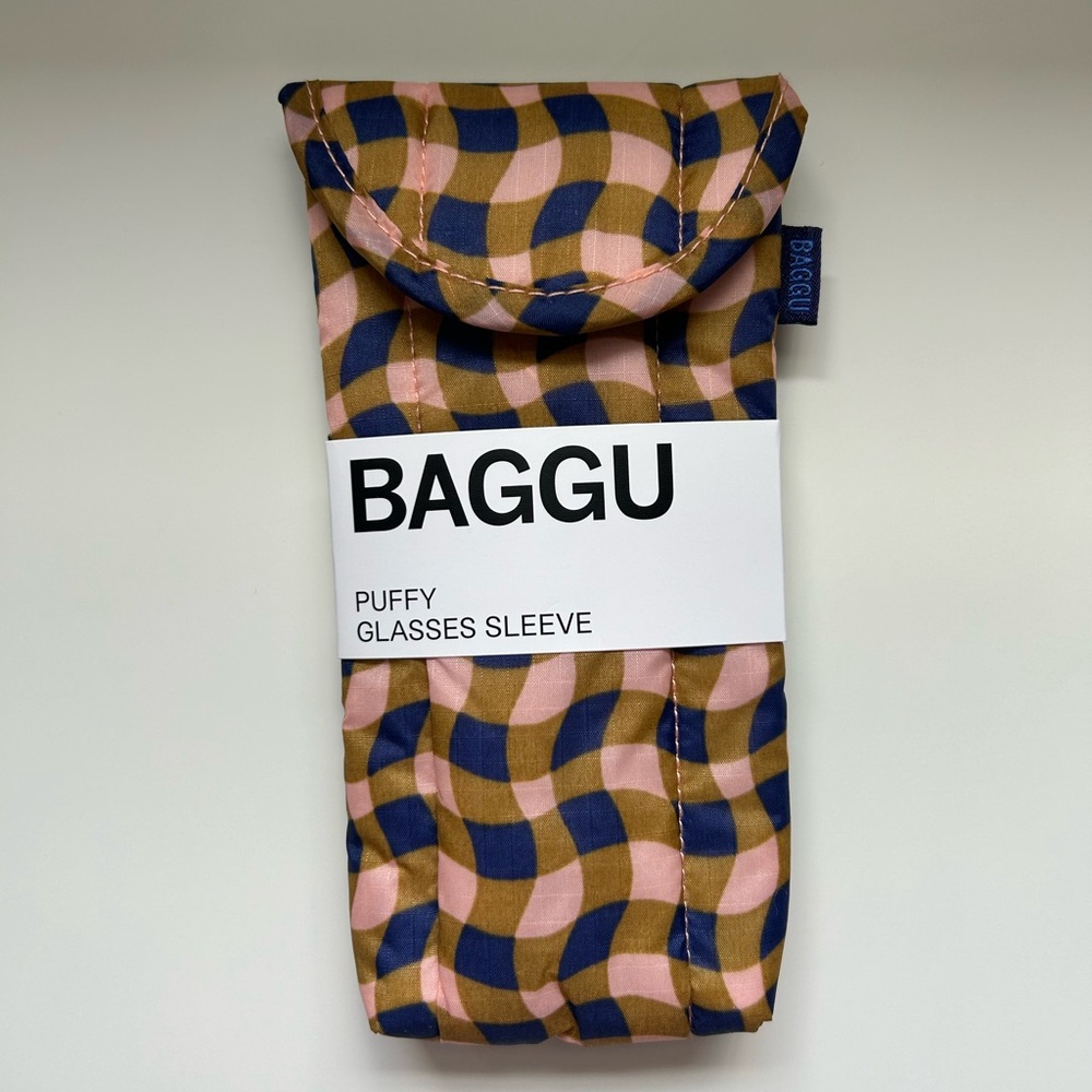 Baggu Puffy Glasses Sleeve in Peach Wavy Gingham NWT